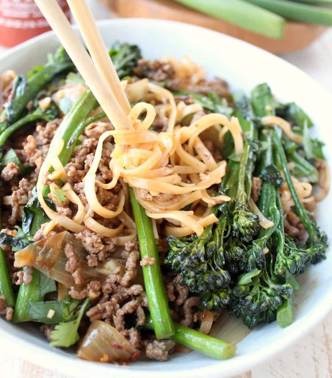 beef broccoli with noodles