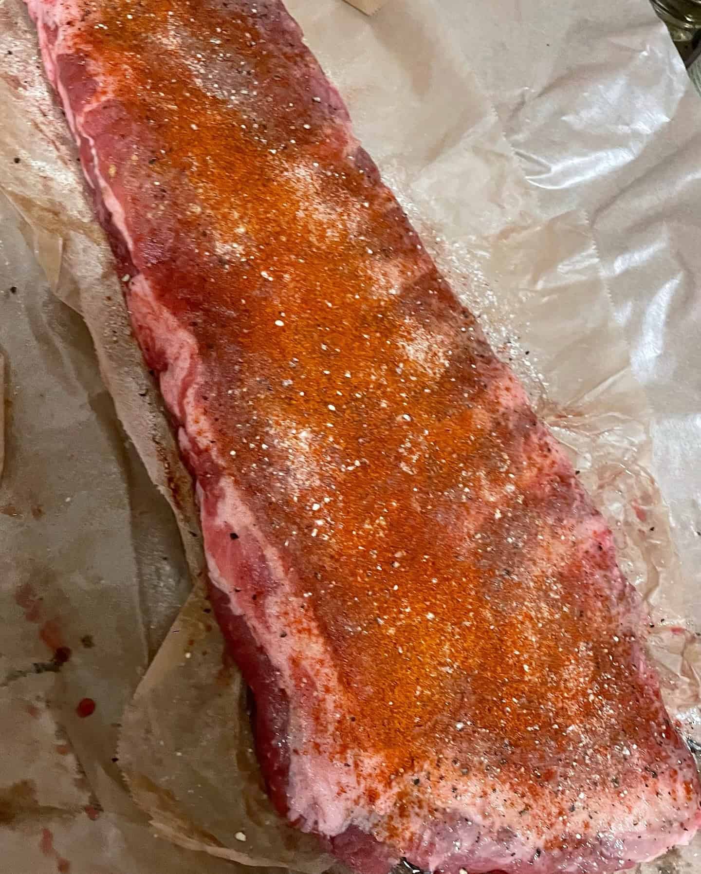dry-rub-bbq-ribs dry rub applied to the ribs