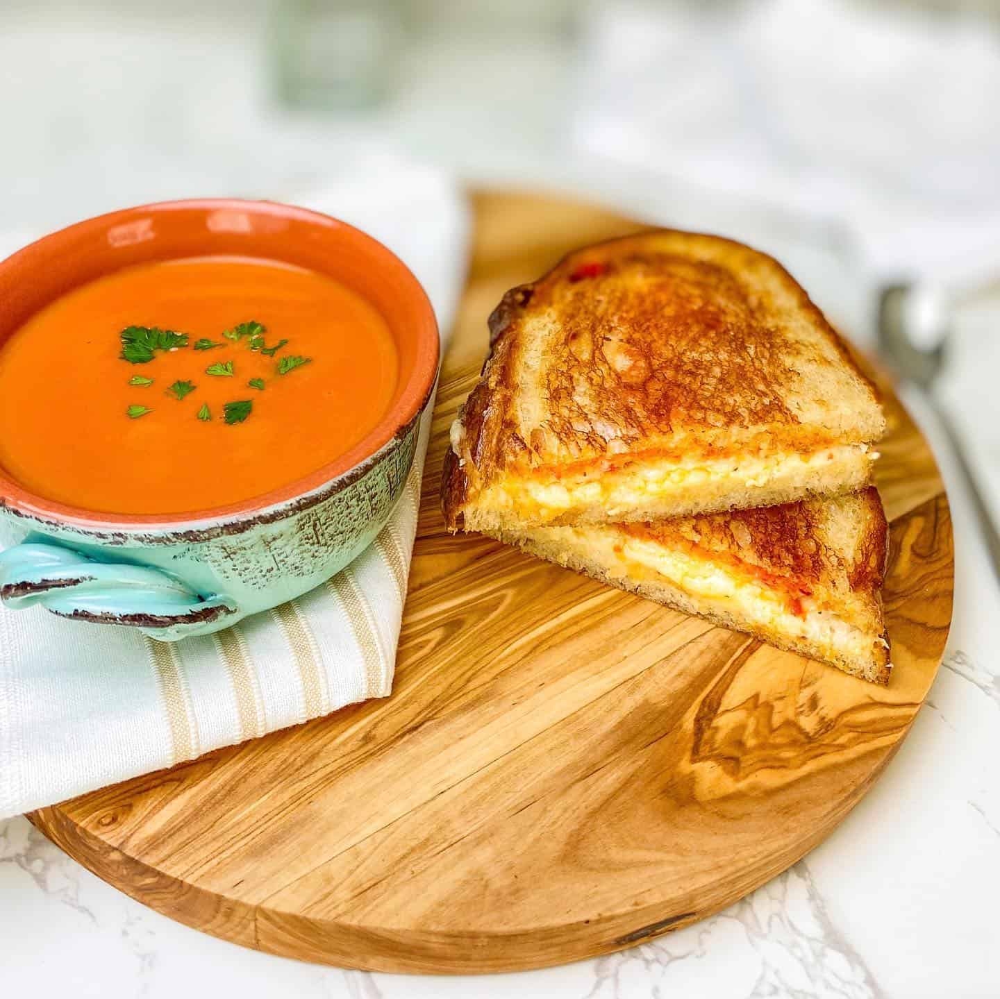 grilled-cheese-tomato-soup 11. Grilled Cheese Sandwich and Tomato Soup