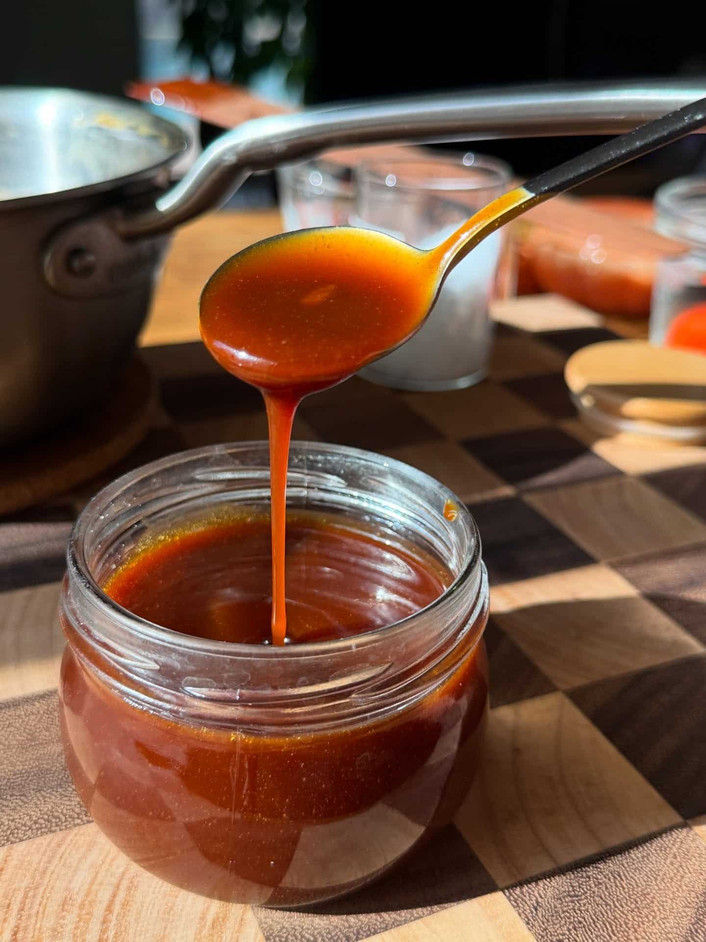 homemade-caramel-sauce homemade caramel sauce