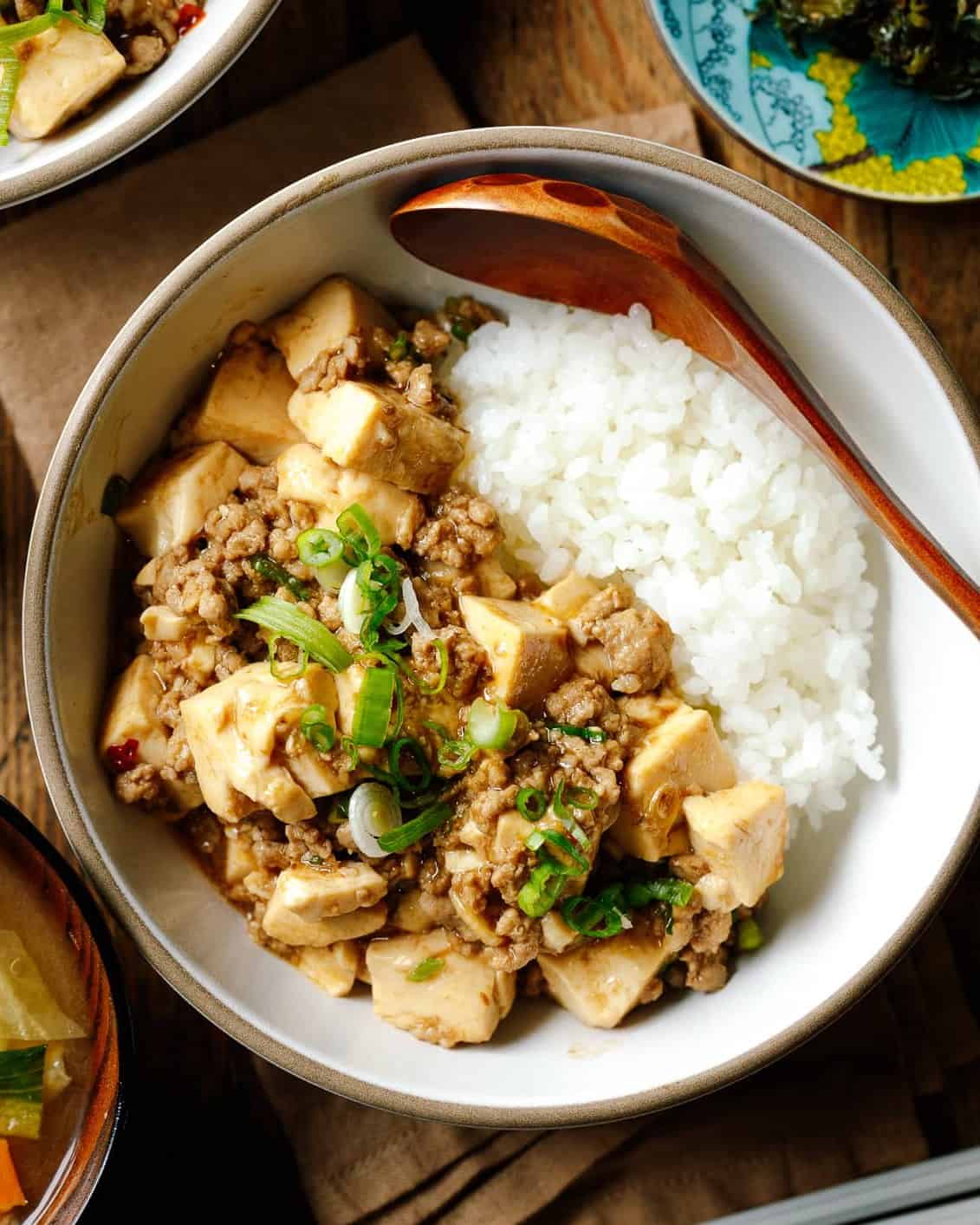 mapo-tofu-with-rice mapo tofu served with rice