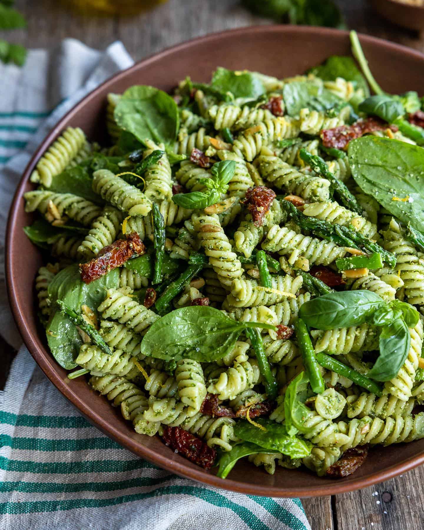 pesto-pasta-salad 2. Creamy Pesto Pasta Salad