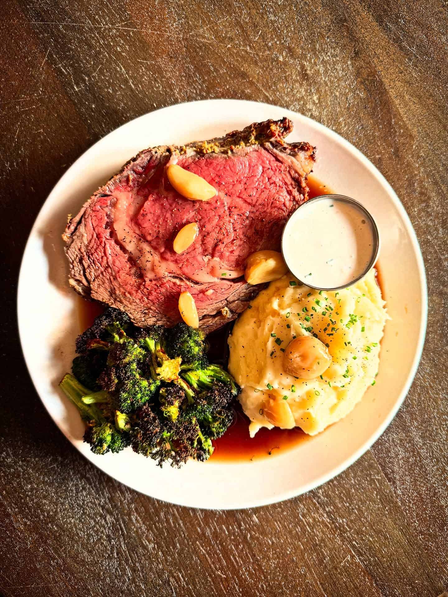 1. Roast Beef with Mashed Potatoes and Dinner Rolls