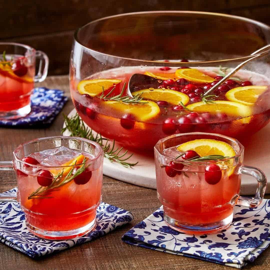 thanksgiving-punch 2. Thanksgiving Punch (Ginger Ale, Cranberry, and Orange Juice)