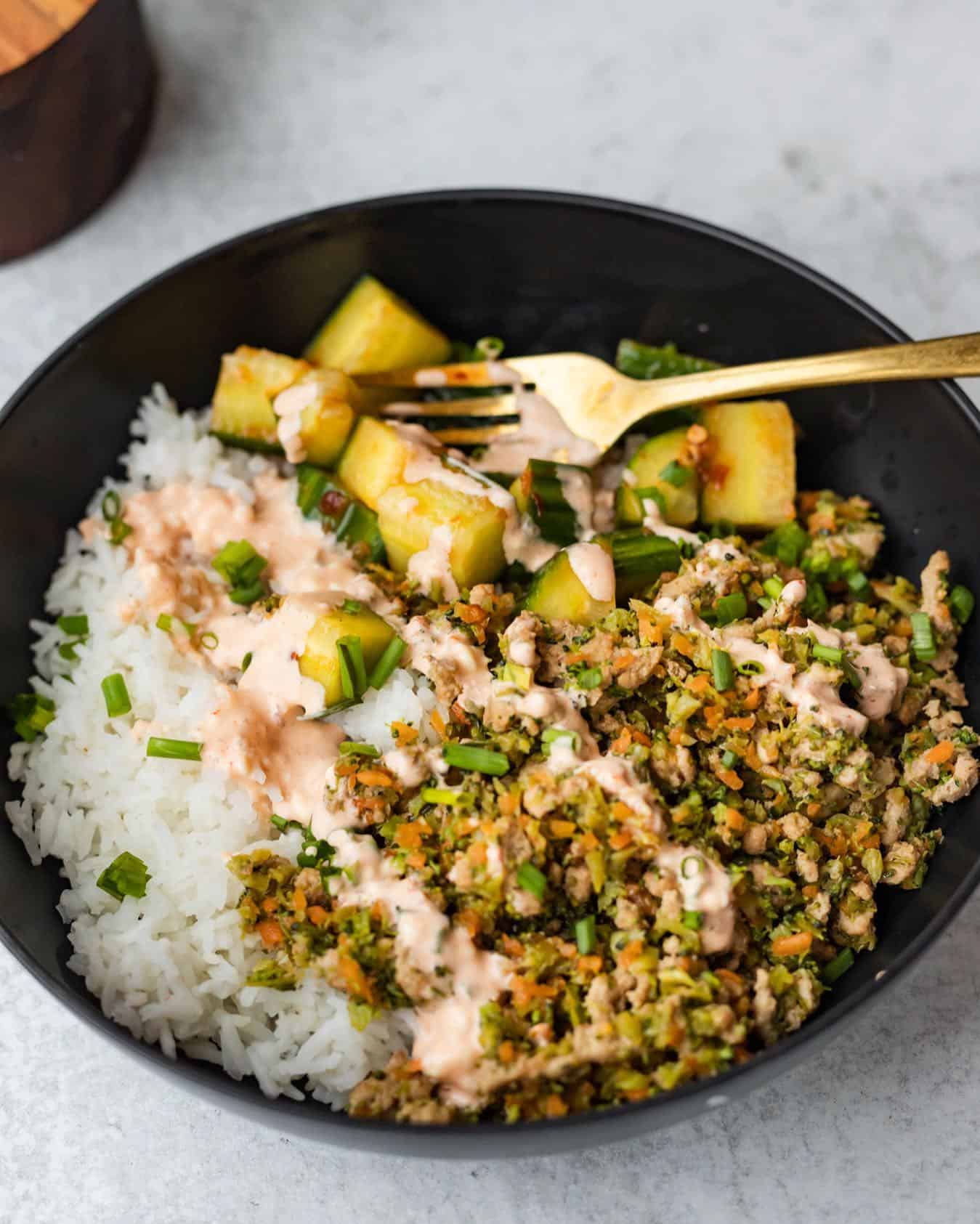 turkey-veggie-bowl 6. Turkey Rice and Veggie Bowl