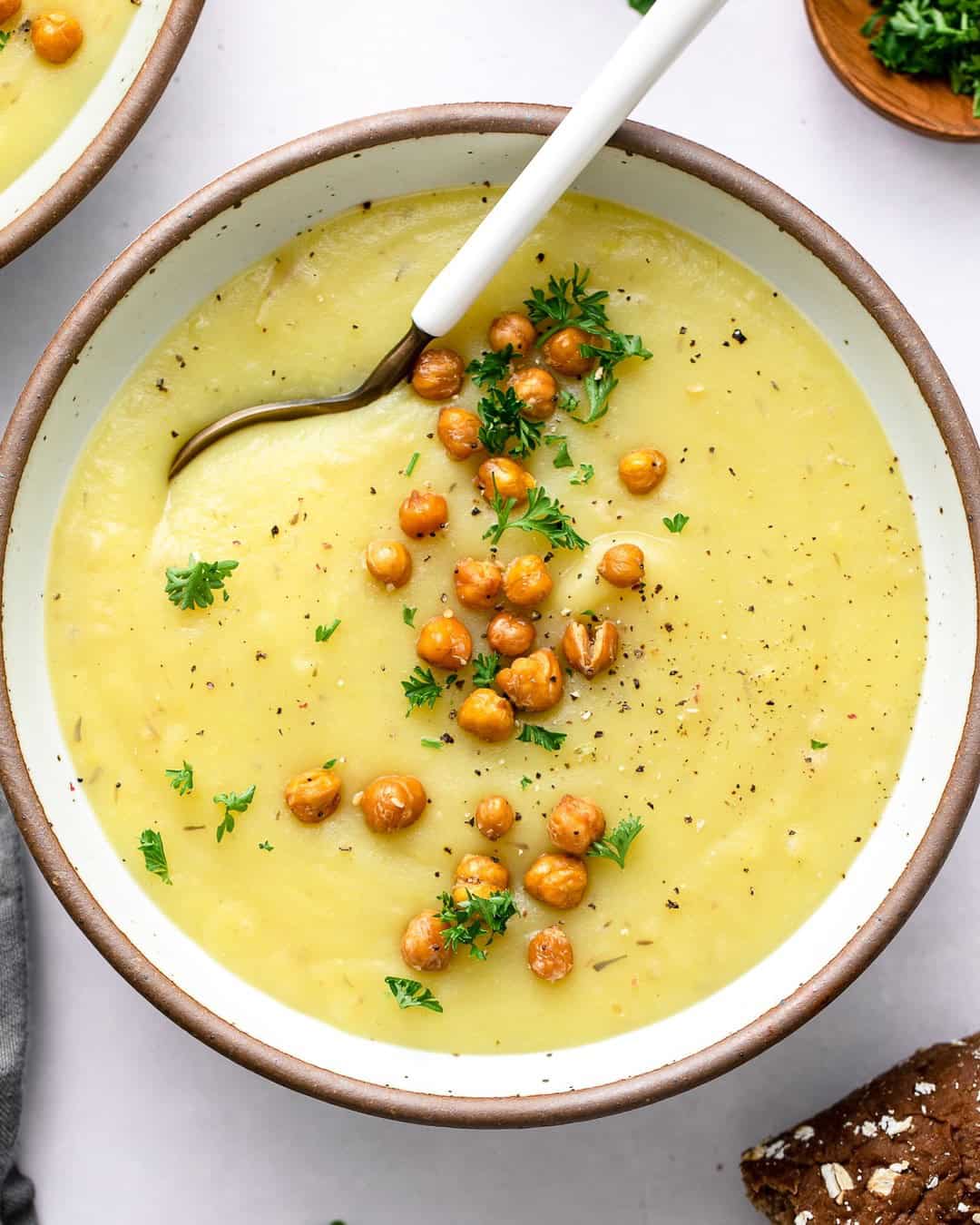 vegan-potato-soup vegan potato soup