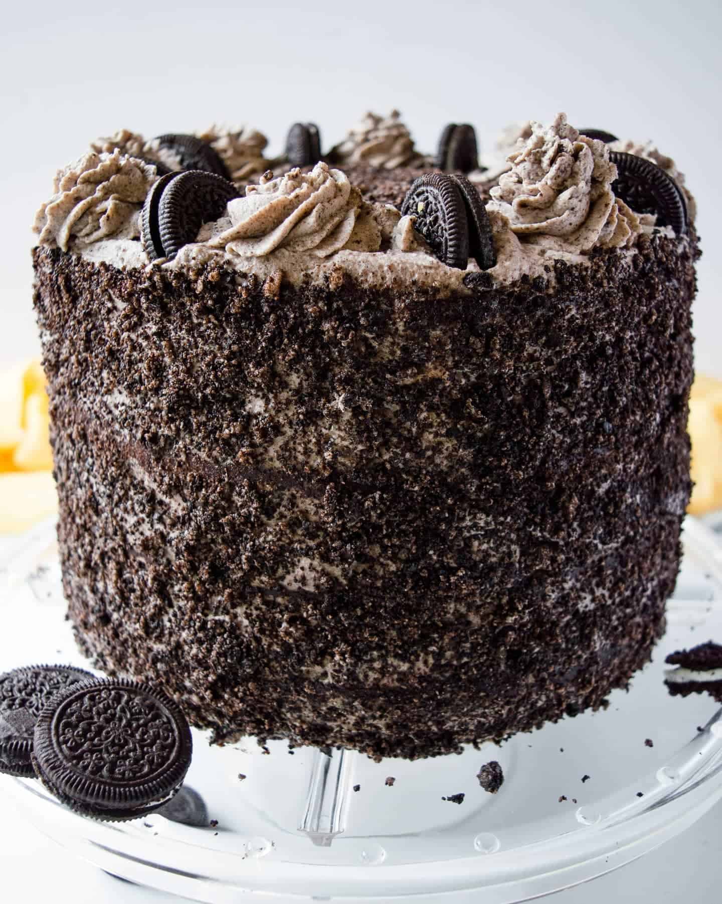 1. Oreo Chocolate Cake