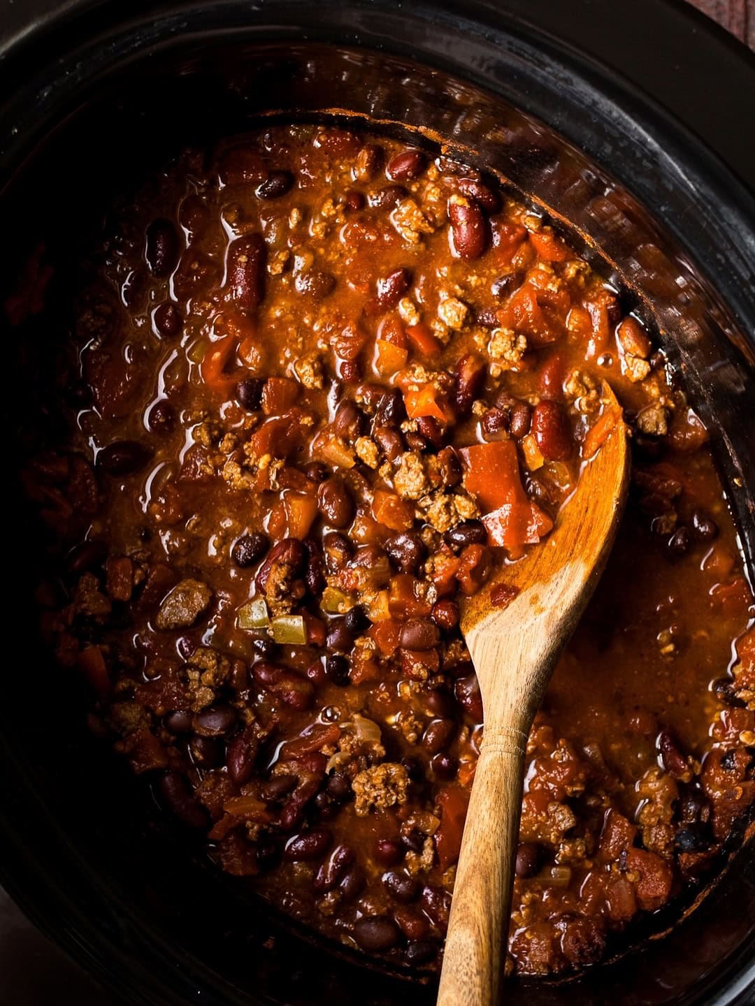 chili cooked in crockpot